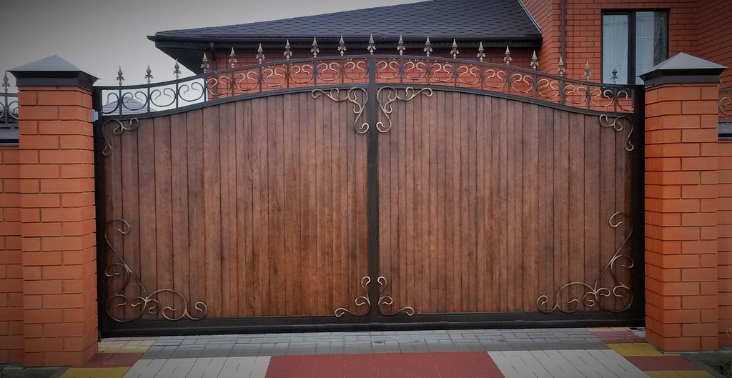 Купить простые ворота для дома: советы по выбору, установке и уходу в Куйбышеве от 33194 руб | ВоротМастер-Кбш