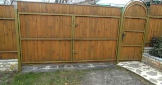 Купить распашные ворота деревянные Куйбышев, цена от 2749 руб.